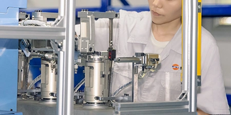 Свяжитесь с нами