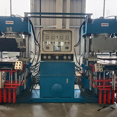 300-тонный вакуумный вулканизационный пресс с двумя станциями