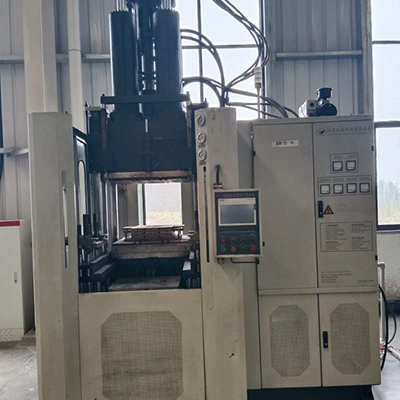 3000cc машина для инжекционно-литьевой вулканизации